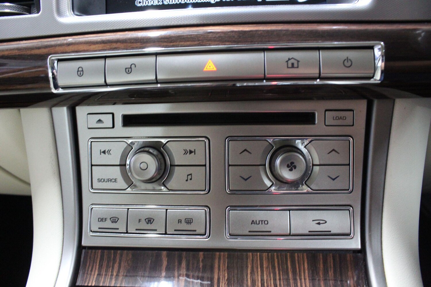 Used Jaguar XF 2009 for sale - 75965416: Photo 30