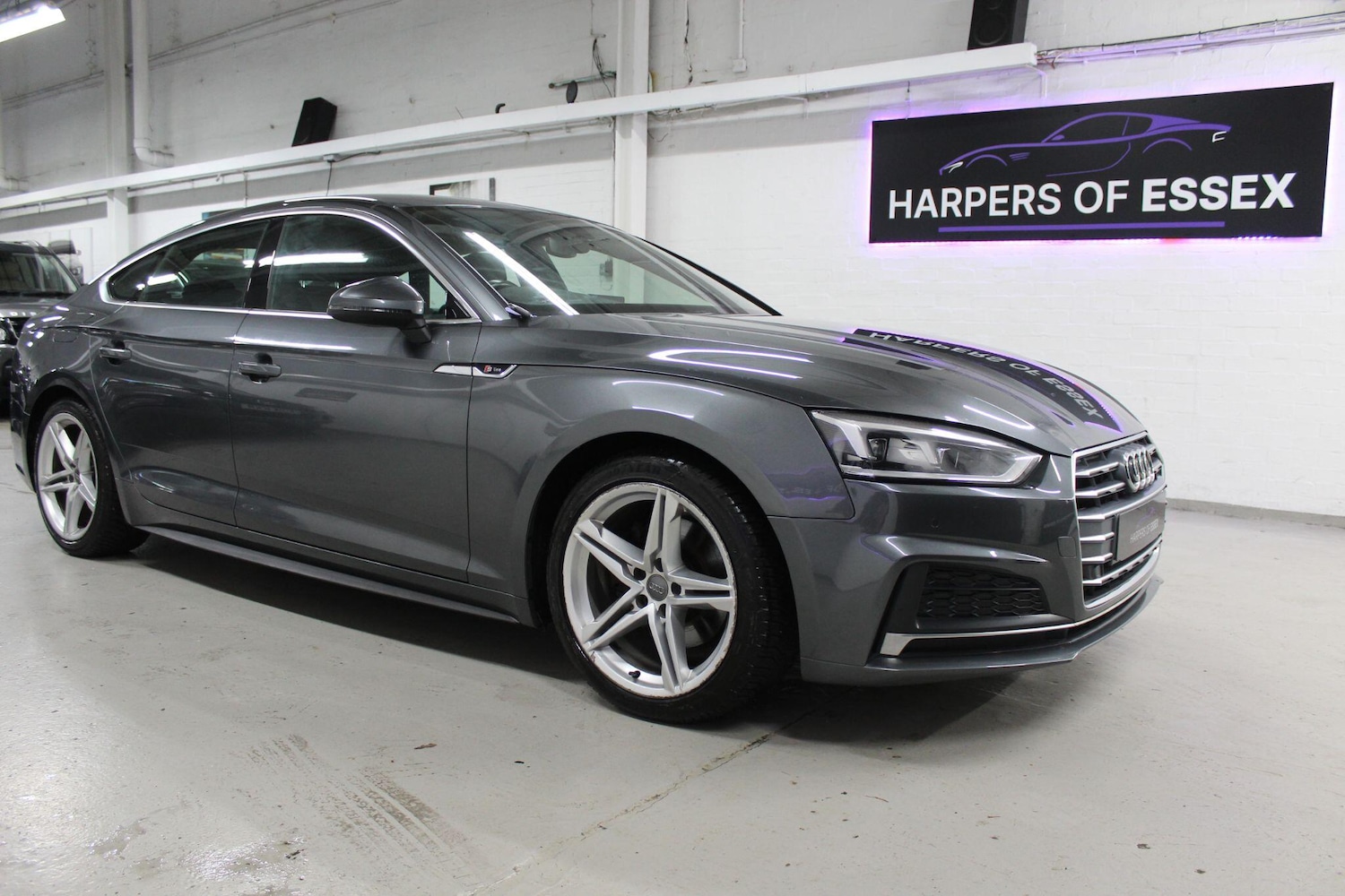 Used Audi A5 2018 for sale - 77575270: Photo 2