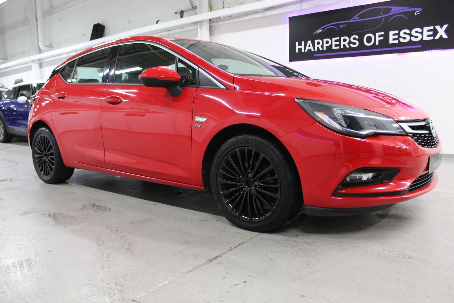 Used Vauxhall Astra 2019 for sale - 76802478: Photo 2