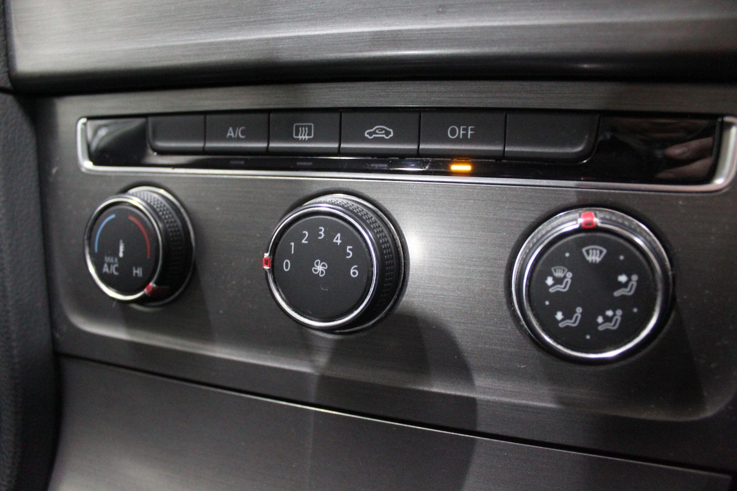 Used Volkswagen Golf for sale - 77994406: Photo 32