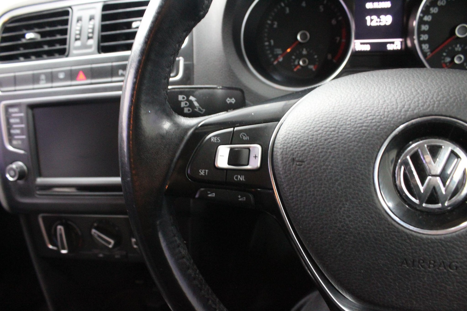 Used Volkswagen Polo 2015 for sale - 76484741: Photo 29