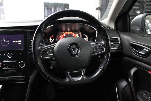 Used Renault Megane 2017 for sale - 75540364: Photo 20
