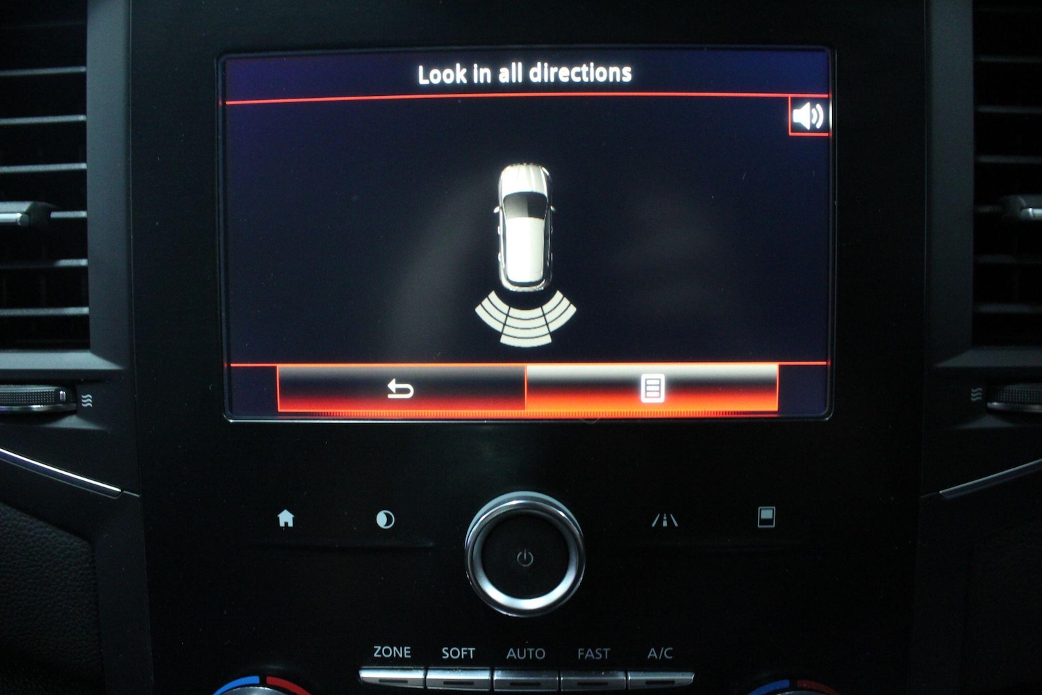 Used Renault Megane 2017 for sale - 75540364: Photo 24