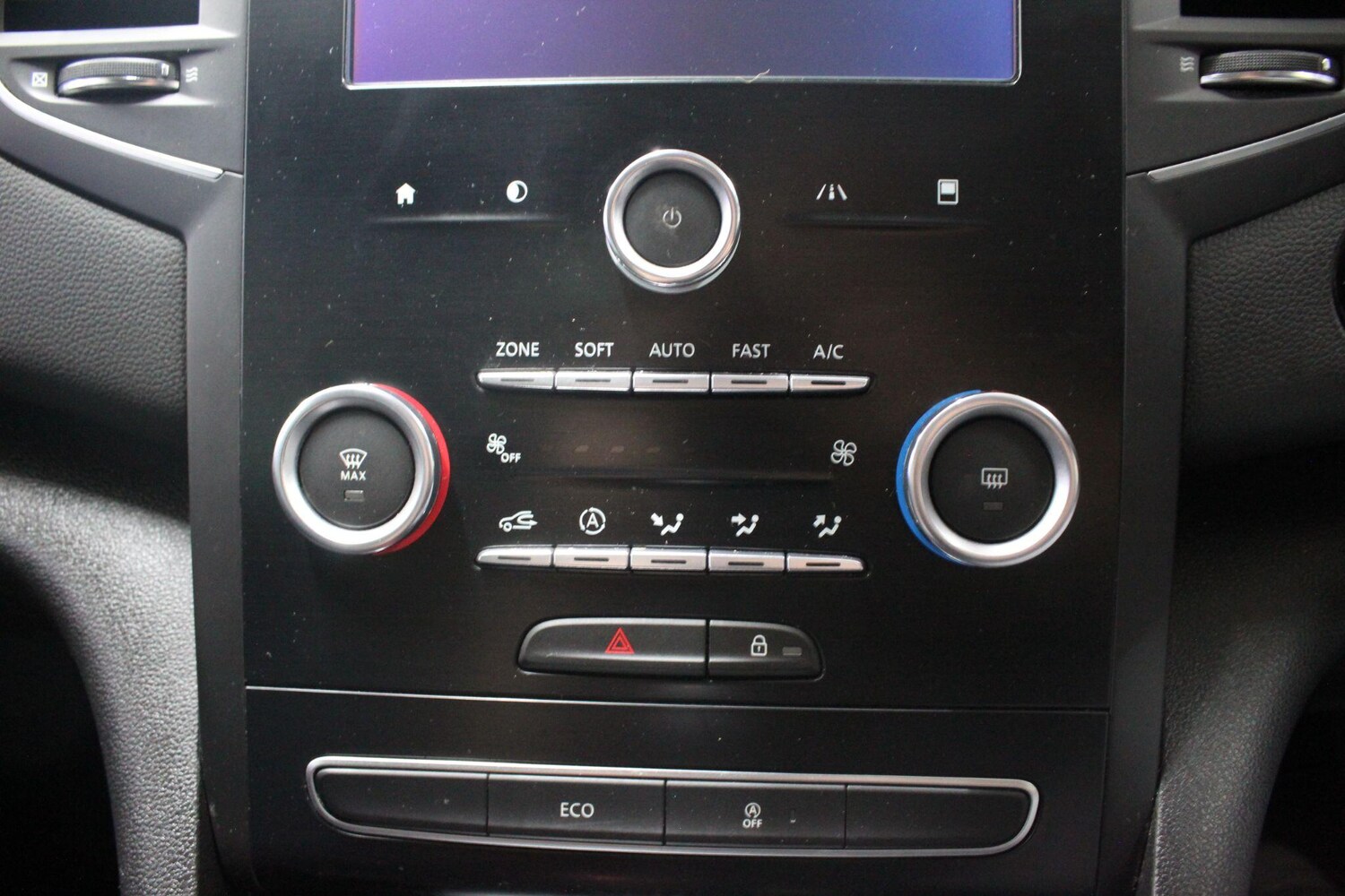 Used Renault Megane 2017 for sale - 75540364: Photo 35