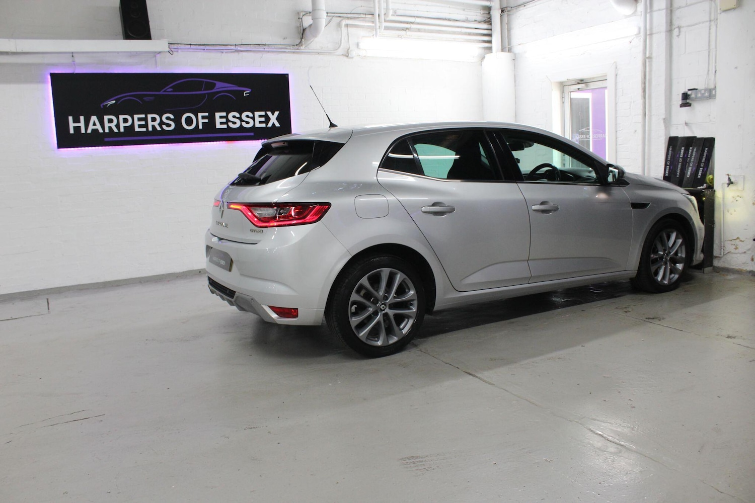 Used Renault Megane 2017 for sale - 75540364: Photo 9