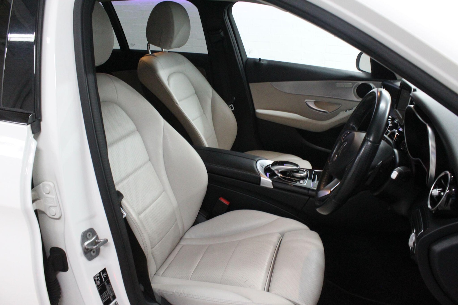 Used Mercedes-Benz C Class 2017 for sale - 76377260: Photo 12