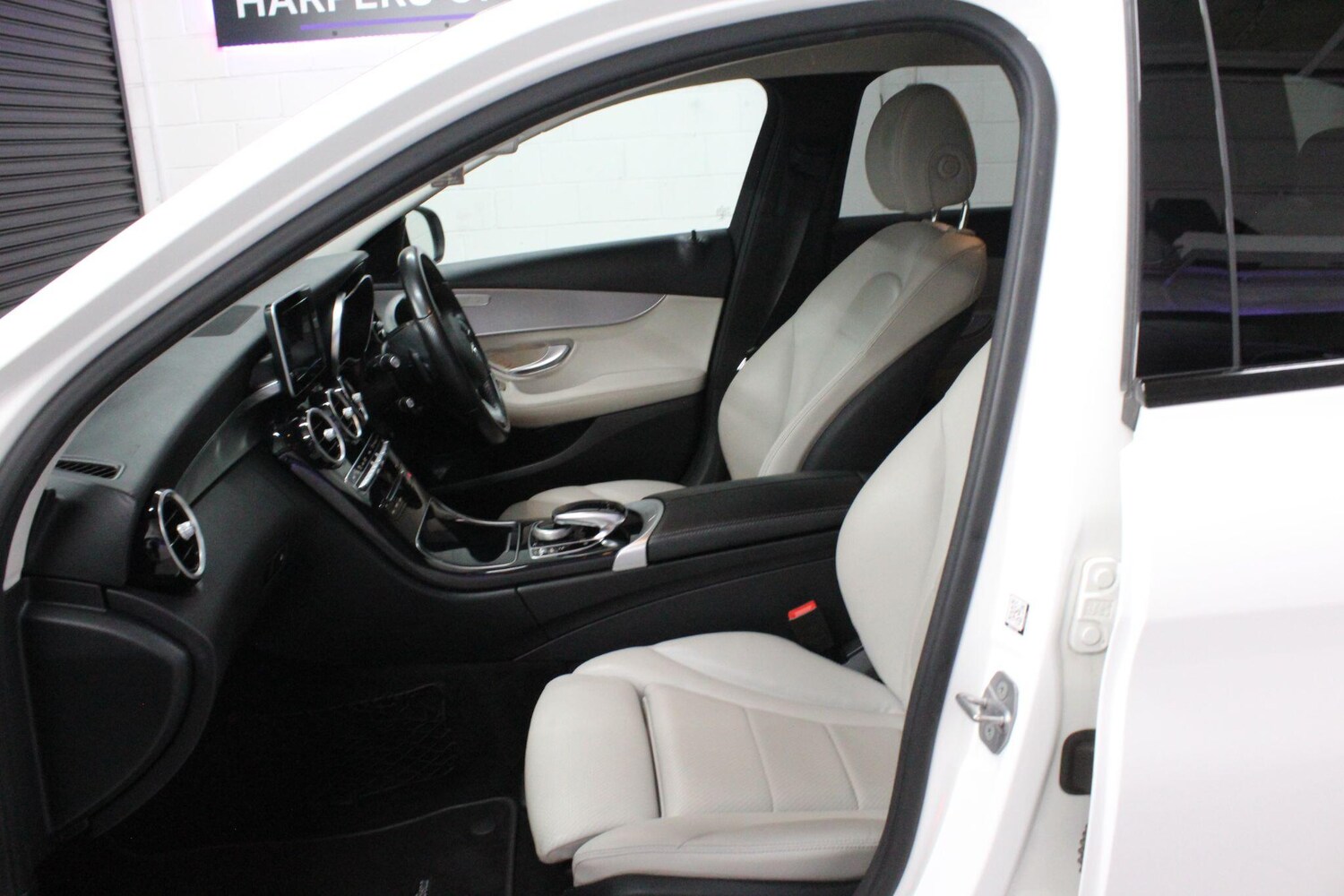 Used Mercedes-Benz C Class 2017 for sale - 76377260: Photo 13