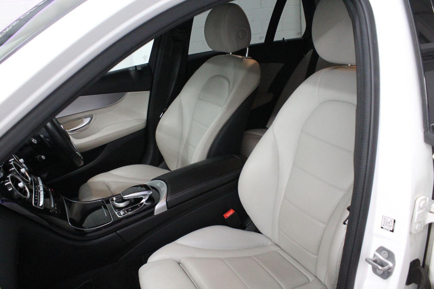 Used Mercedes-Benz C Class 2017 for sale - 76377260: Photo 14