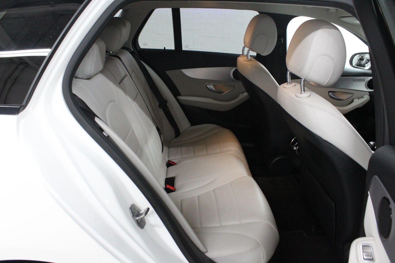 Used Mercedes-Benz C Class 2017 for sale - 76377260: Photo 15