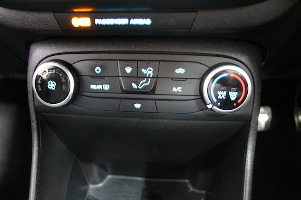 Used Ford Fiesta 2018 for sale - 75070836: Photo 33