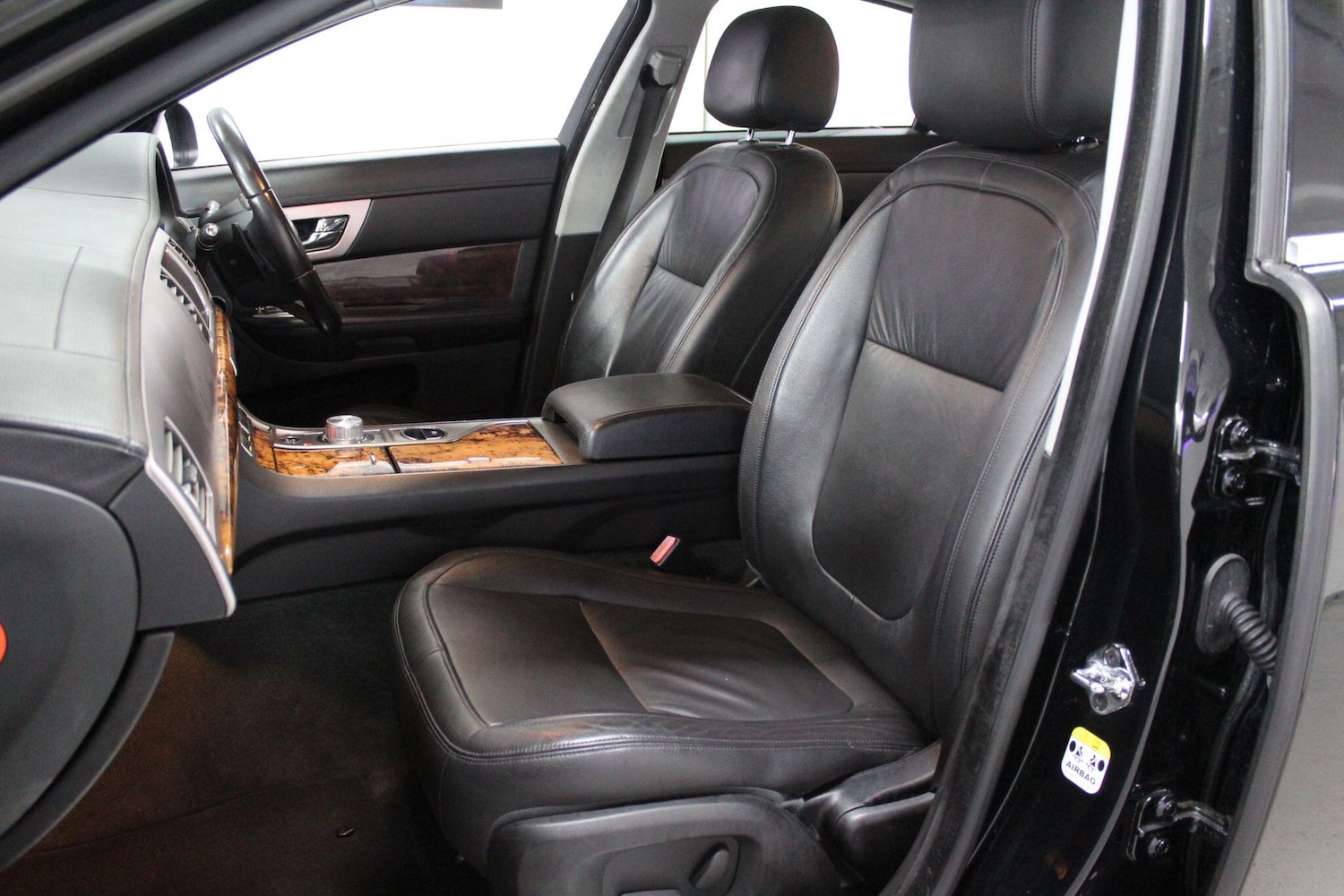 Used Jaguar XF 2008 for sale - 77574237: Photo 14