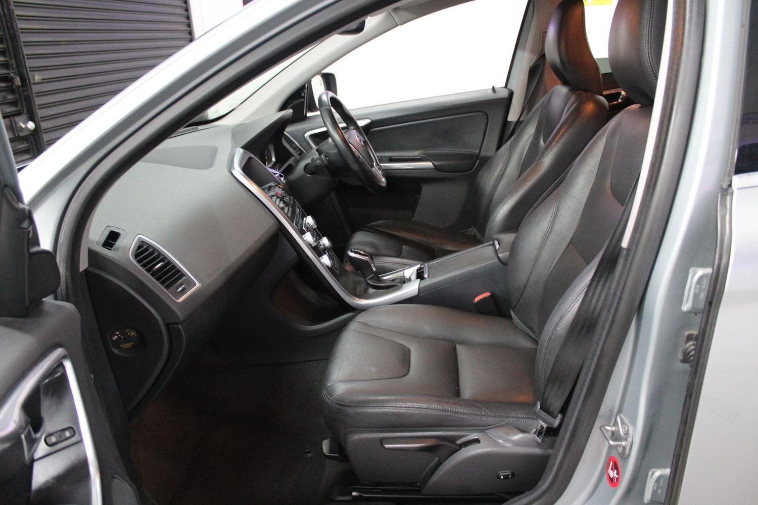 Used Volvo XC60 2015 for sale - 76899698: Photo 13