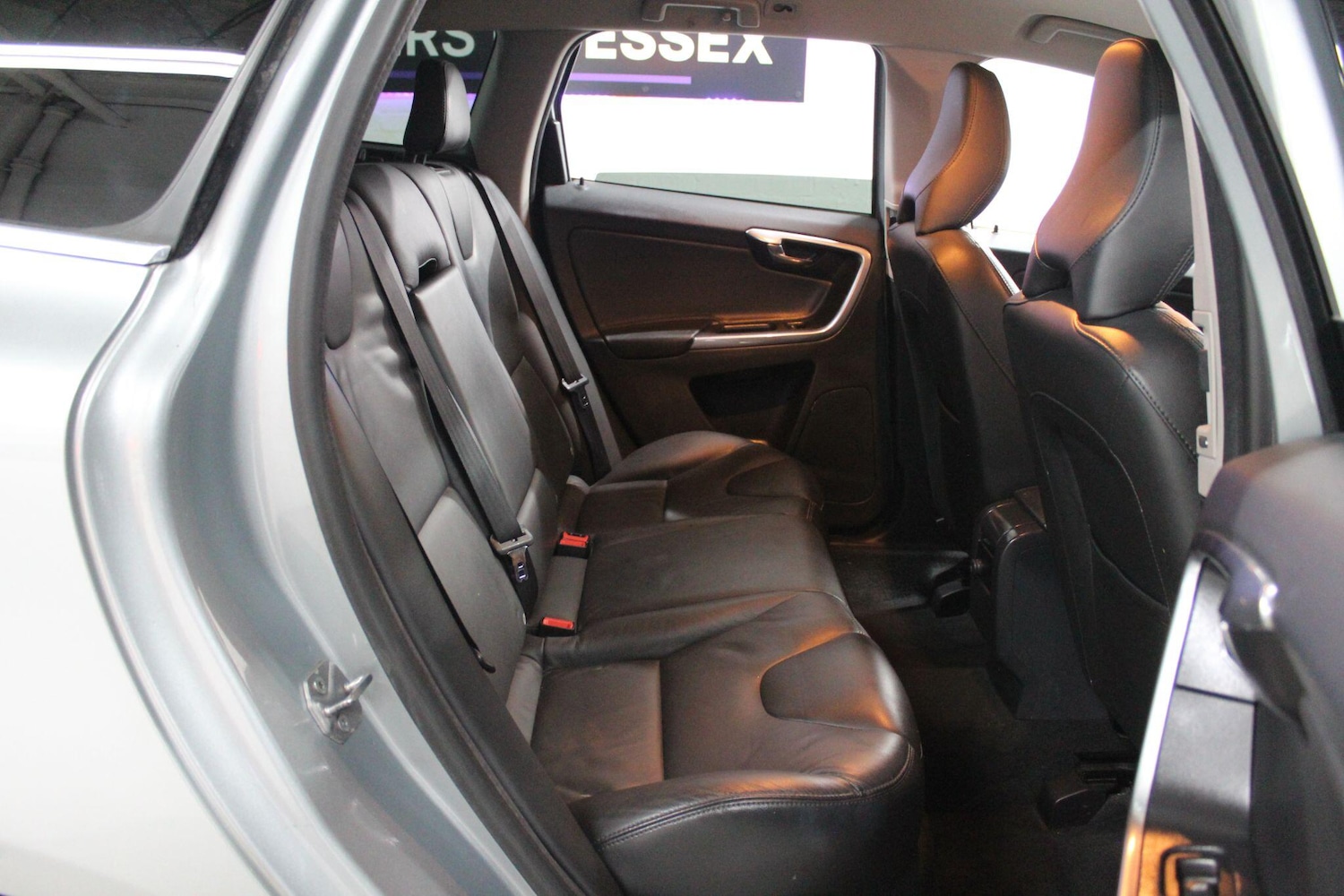 Used Volvo XC60 2015 for sale - 76899698: Photo 15