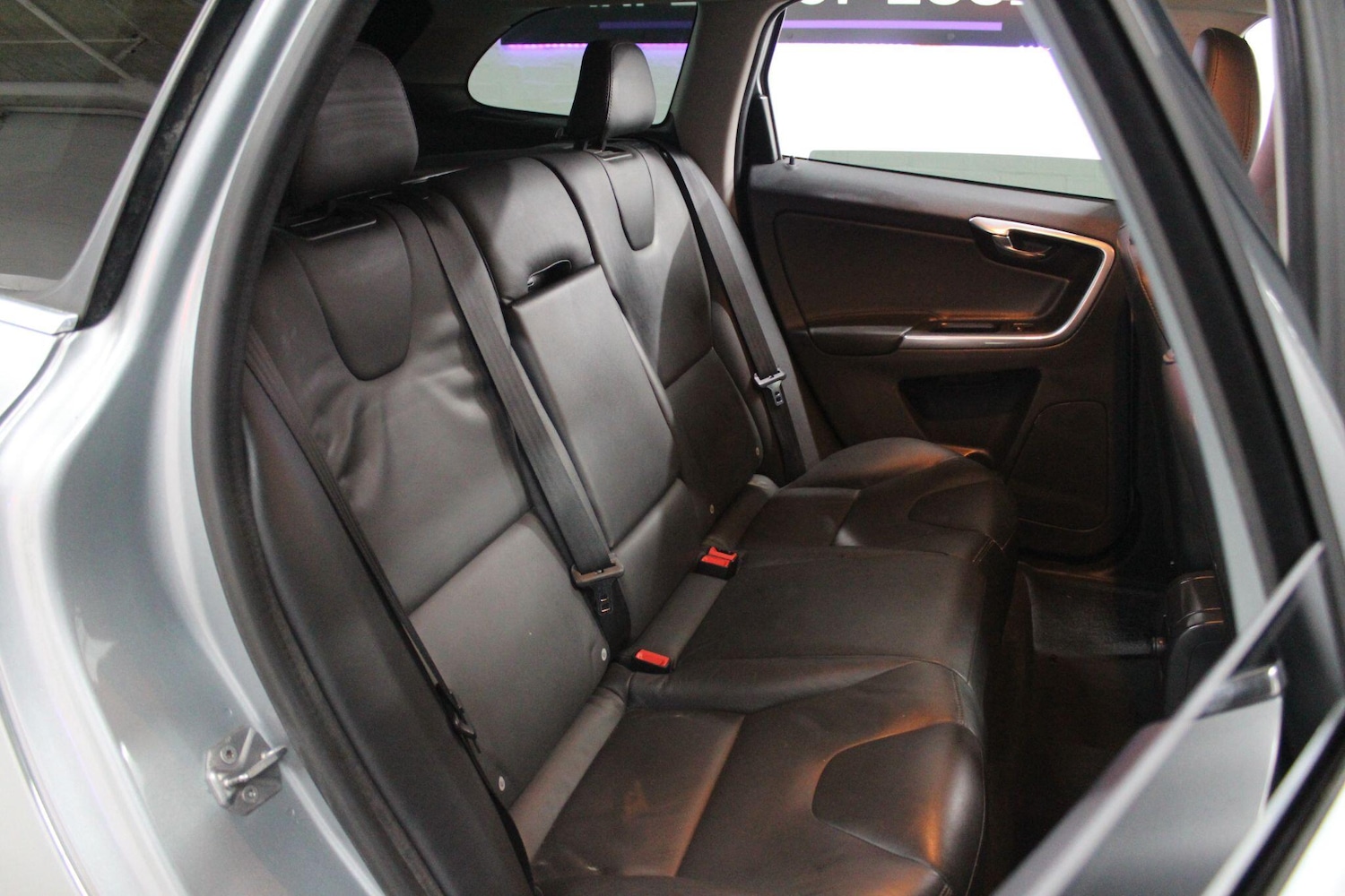 Used Volvo XC60 2015 for sale - 76899698: Photo 16