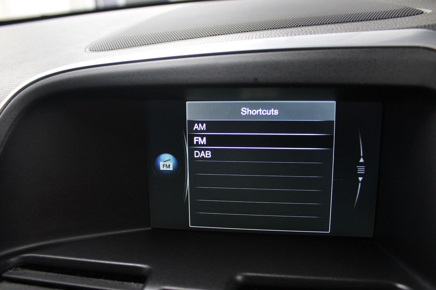 Used Volvo XC60 2015 for sale - 76899698: Photo 27