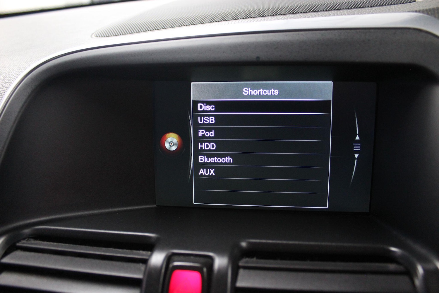 Used Volvo XC60 2015 for sale - 76899698: Photo 28