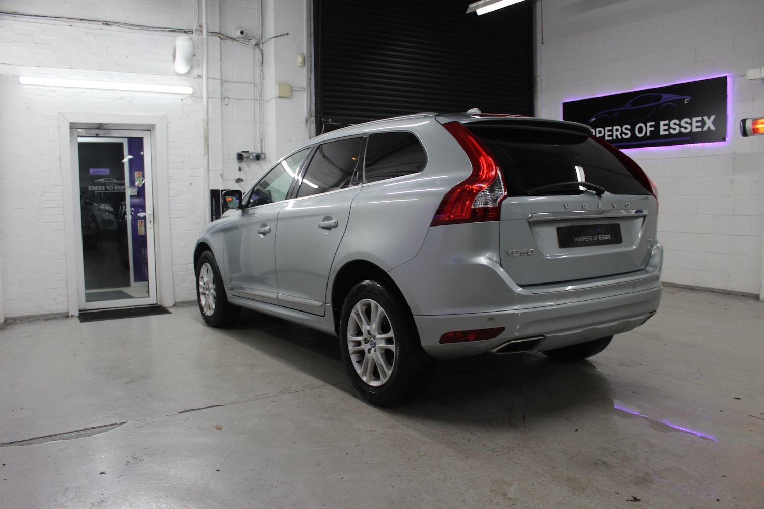 Used Volvo XC60 2015 for sale - 76899698: Photo 6