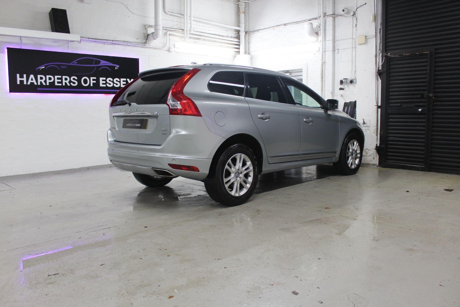 Used Volvo XC60 2015 for sale - 76899698: Photo 9