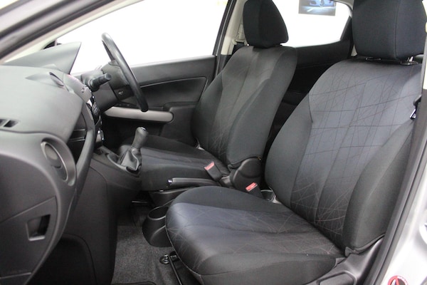 Used Mazda Mazda2 2015 for sale - 74498360: Photo 14