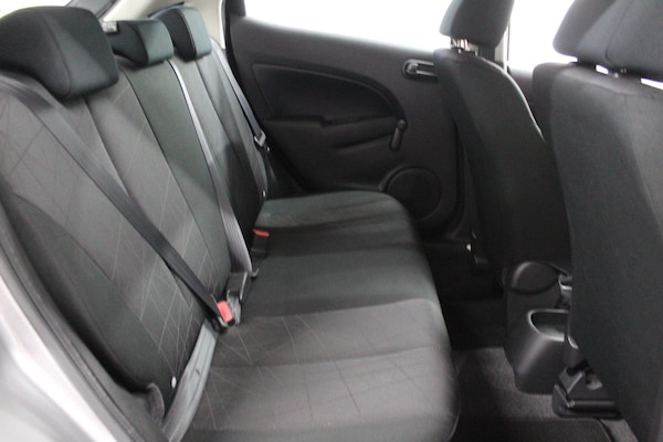 Used Mazda Mazda2 2015 for sale - 74498360: Photo 15