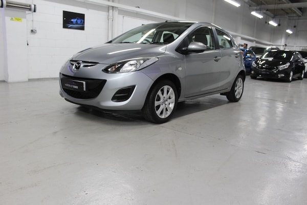 Used Mazda Mazda2 2015 for sale - 74498360: Photo 4