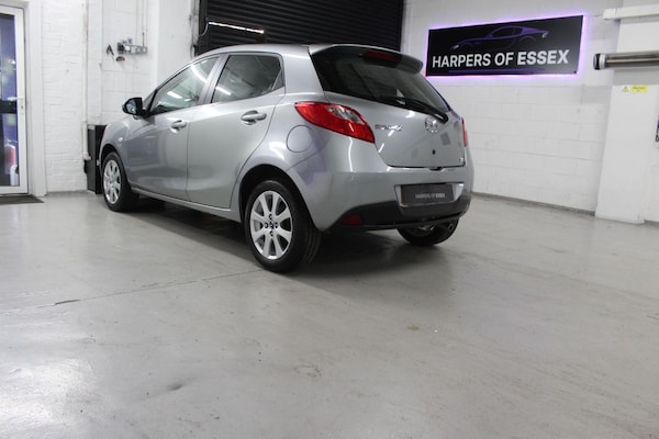 Used Mazda Mazda2 2015 for sale - 74498360: Photo 6
