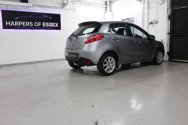 Used Mazda Mazda2 2015 for sale - 74498360: Photo 9