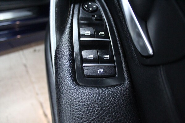 Used BMW 3 Series 2016 for sale - 74701239: Photo 43
