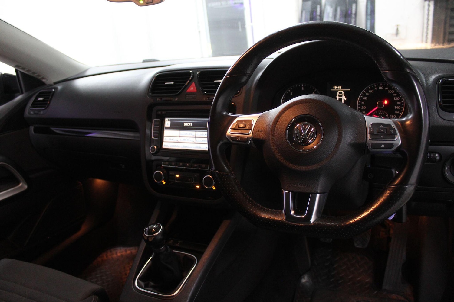 Used Volkswagen Scirocco 2010 for sale - 77625082: Photo 17