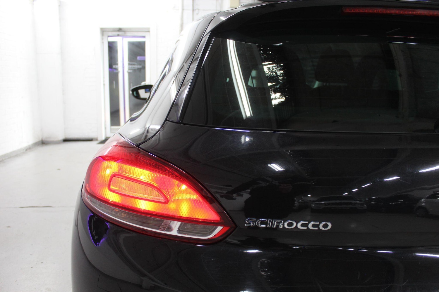 Used Volkswagen Scirocco 2010 for sale - 77625082: Photo 31