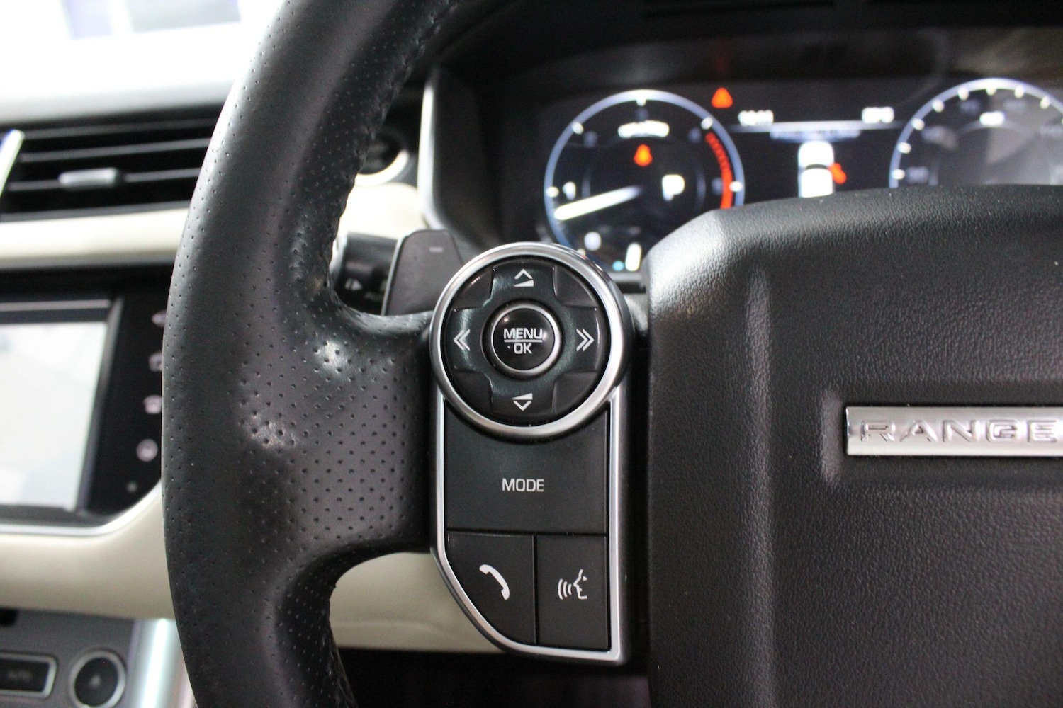 Used Land Rover Range Rover Sport 2016 for sale - 75268738: Photo 34