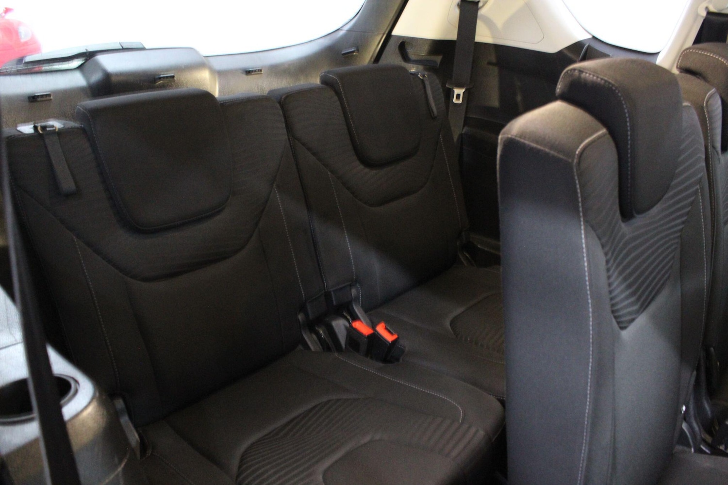 Used Ford S-Max 2015 for sale - 75539780: Photo 28