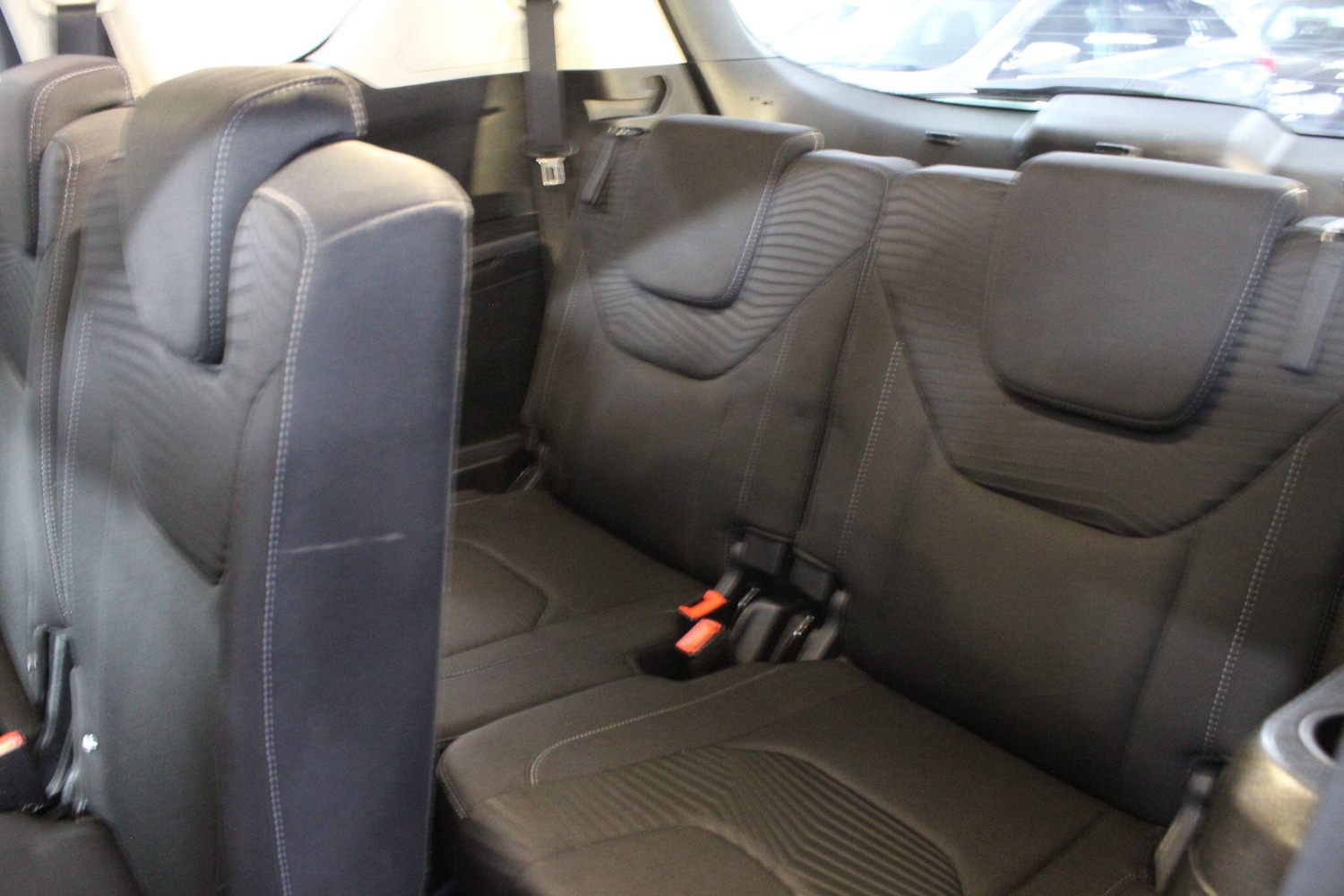 Used Ford S-Max 2015 for sale - 75539780: Photo 32