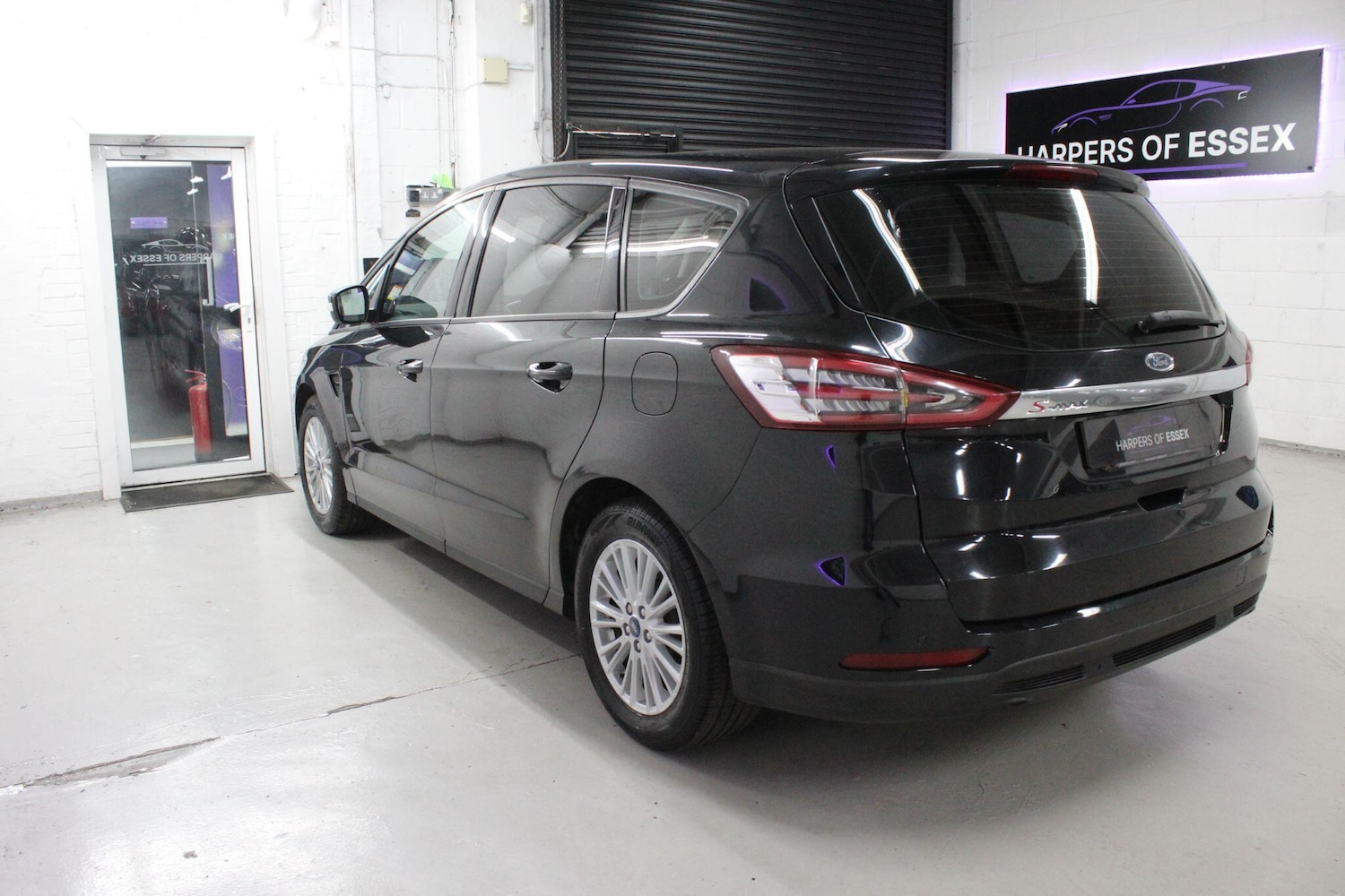 Used Ford S-Max 2015 for sale - 75539780: Photo 6