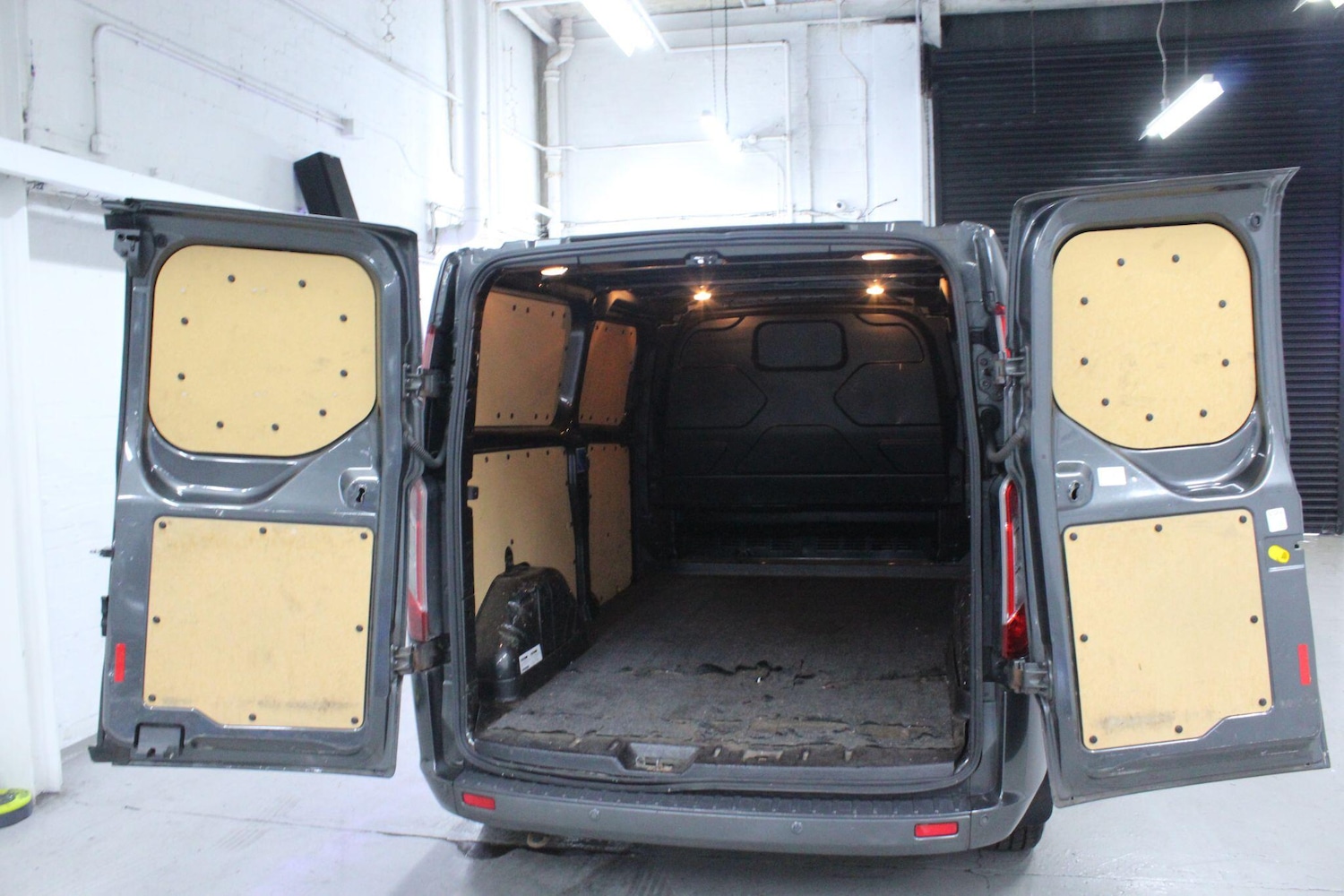 Used Ford Transit Custom 2016 for sale - 76952769: Photo 17