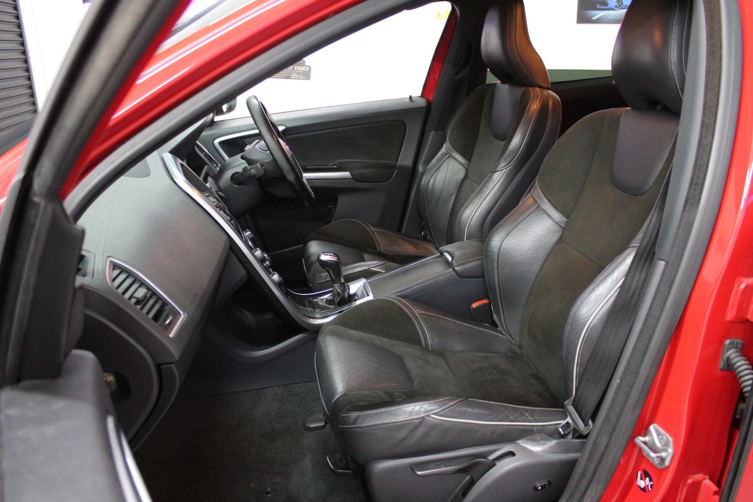 Used Volvo XC60 2016 for sale - 76887332: Photo 13