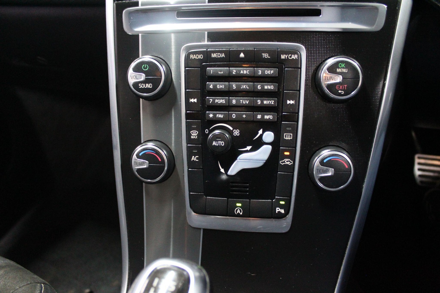 Used Volvo XC60 2016 for sale - 76887332: Photo 34