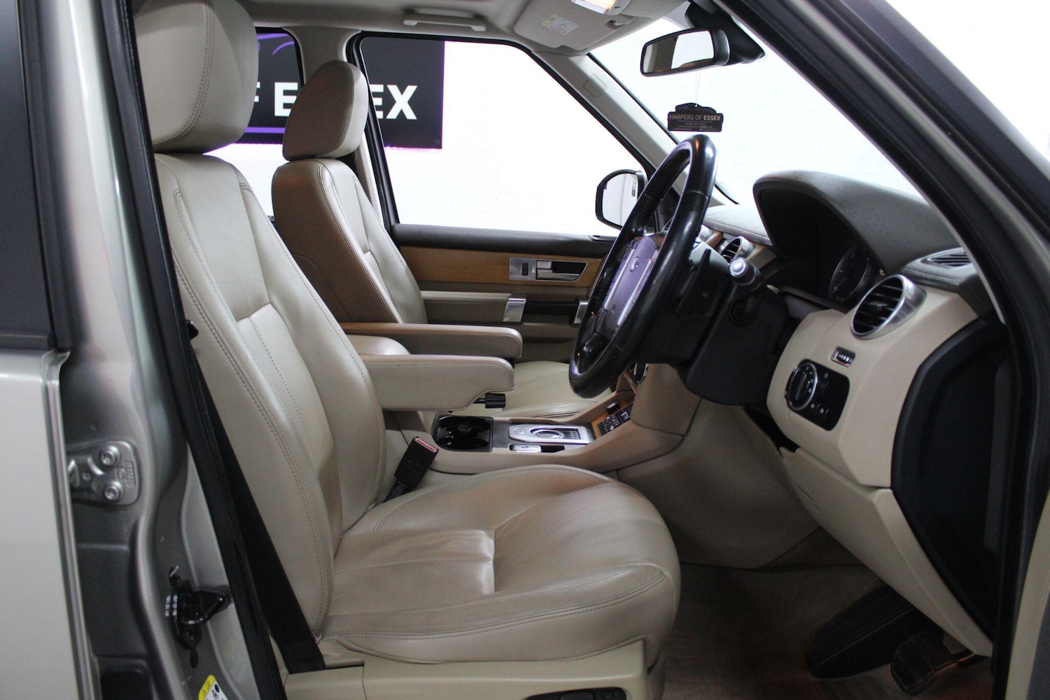 Used Land Rover Discovery 4 2014 for sale - 76976659: Photo 11