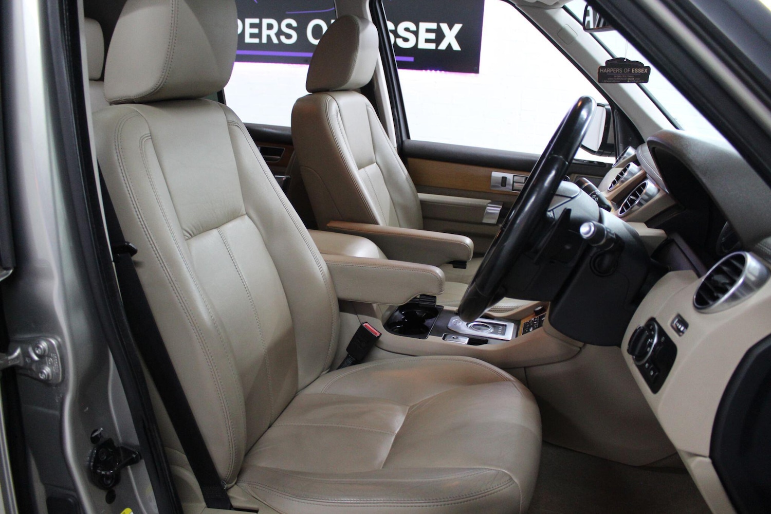 Used Land Rover Discovery 4 2014 for sale - 76976659: Photo 12