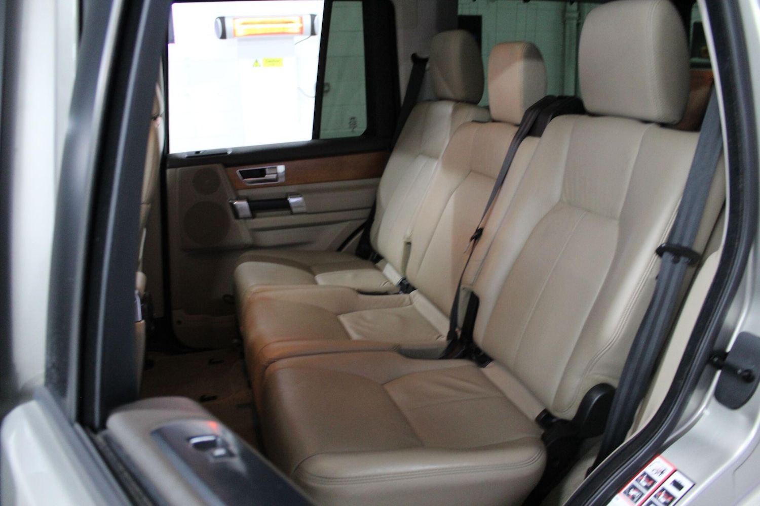 Used Land Rover Discovery 4 2014 for sale - 76976659: Photo 17