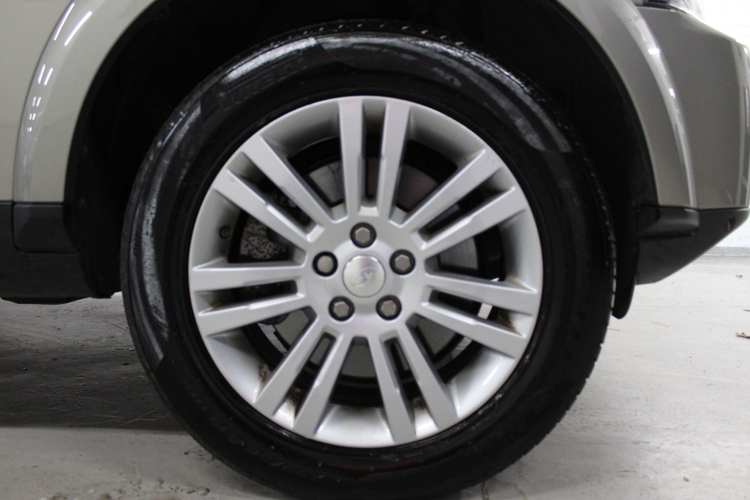 Used Land Rover Discovery 4 2014 for sale - 76976659: Photo 27