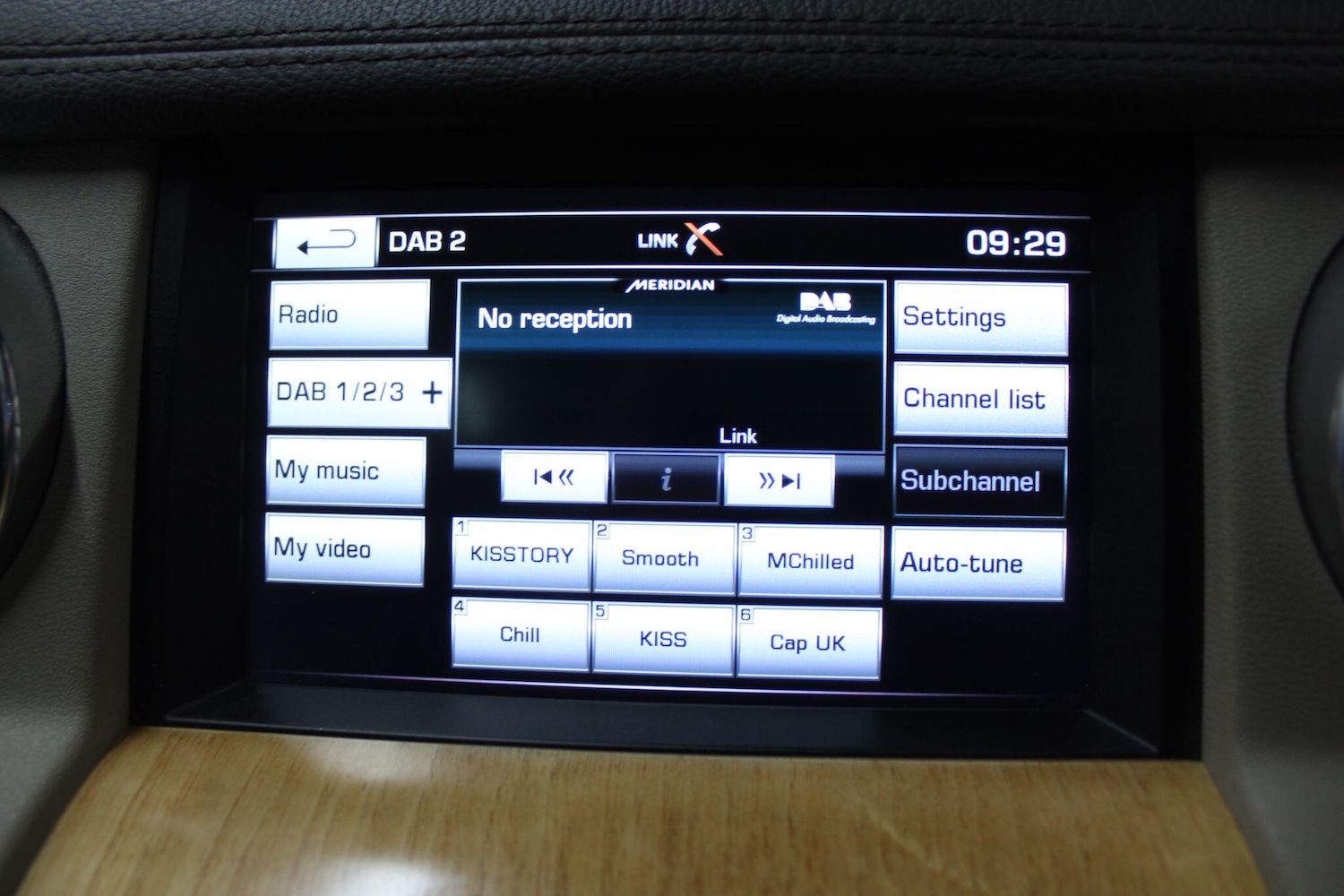 Used Land Rover Discovery 4 2014 for sale - 76976659: Photo 29