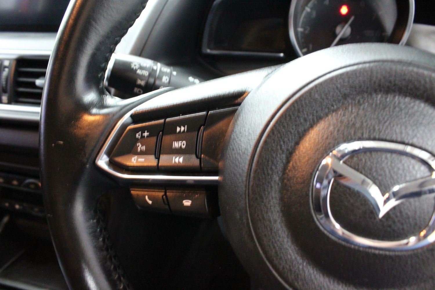 Used Mazda Mazda3 2017 for sale - 75964392: Photo 31