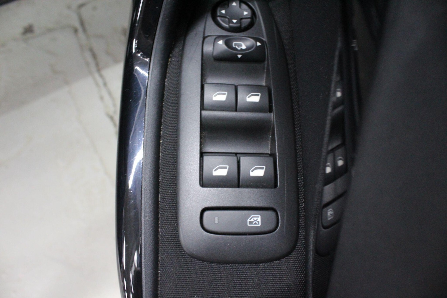 Used Peugeot 208 2019 for sale - 76138427: Photo 23