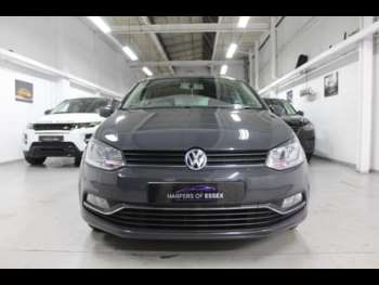 Used Volkswagen Polo 2016 for sale - 74270331: Photo