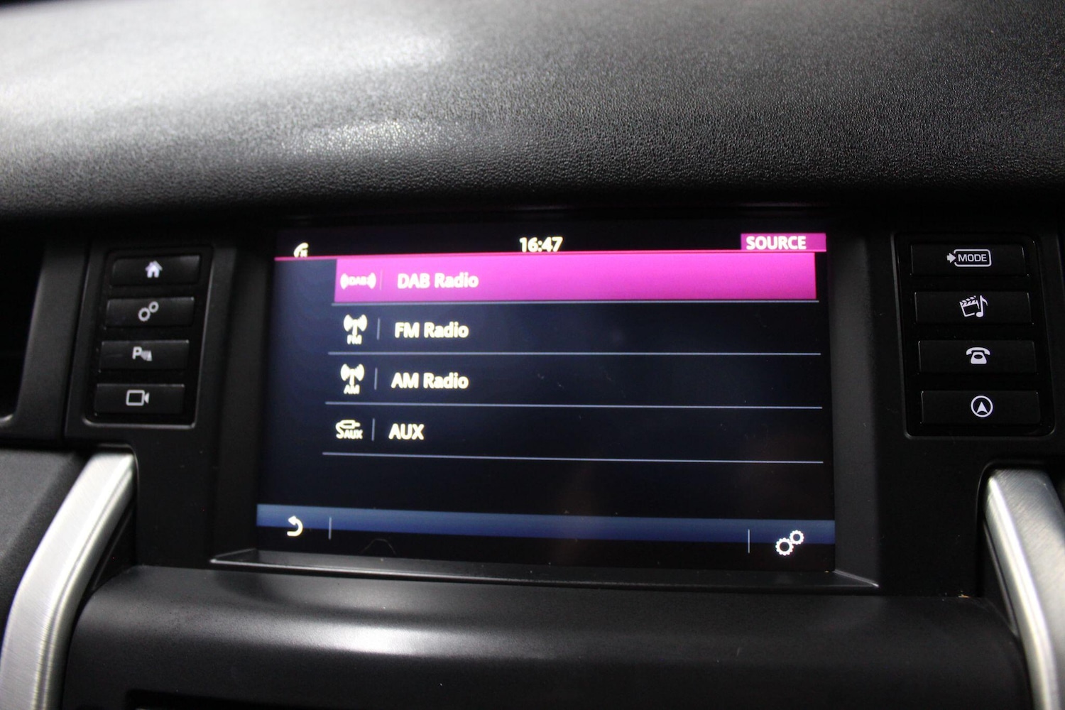 Used Land Rover Discovery Sport 2017 for sale - 76865854: Photo 38