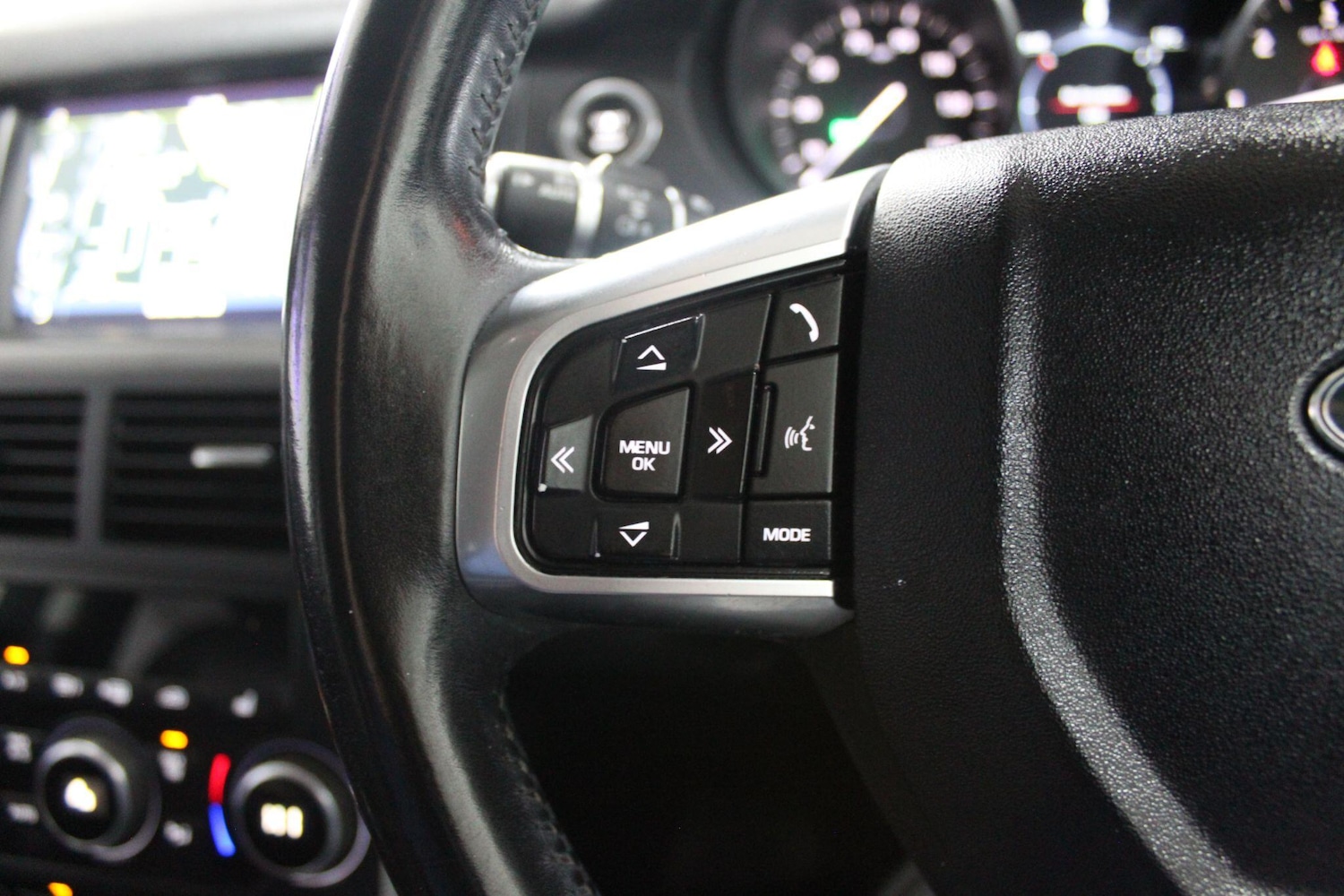 Used Land Rover Discovery Sport 2017 for sale - 76865854: Photo 42