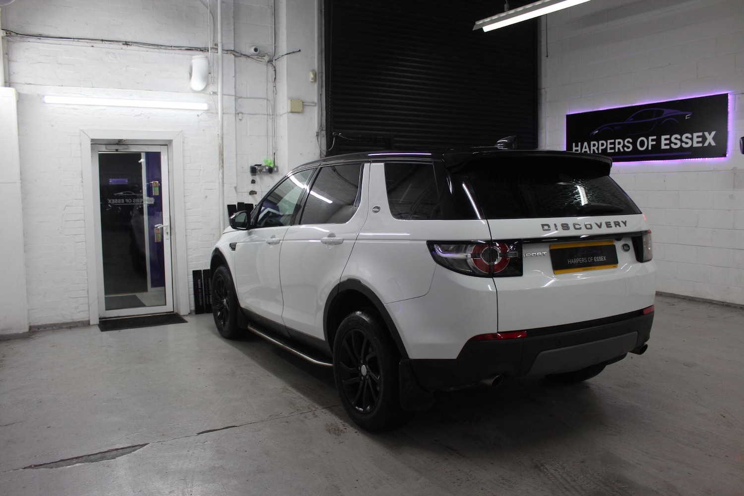Used Land Rover Discovery Sport 2017 for sale - 76865854: Photo 6