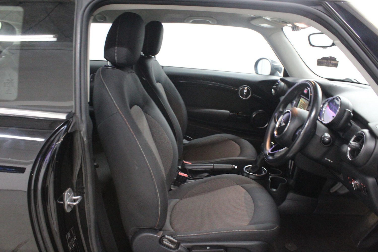 Used MINI Hatch 2015 for sale - 75965547: Photo 11