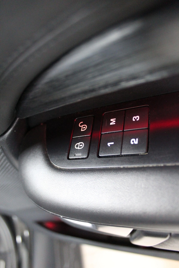 Used Land Rover Discovery 2019 for sale - 74433788: Photo 59